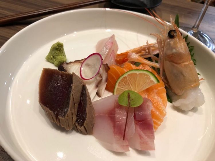 Sashimi
