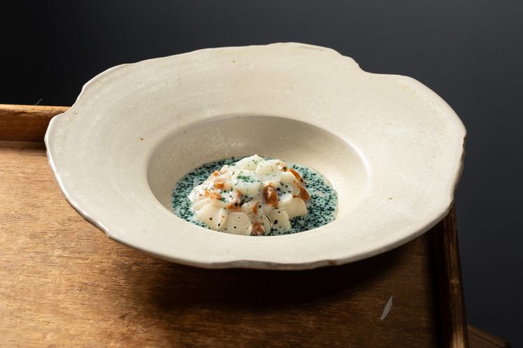 Asparago di Mezzago, bisque di gamberi e spirulina