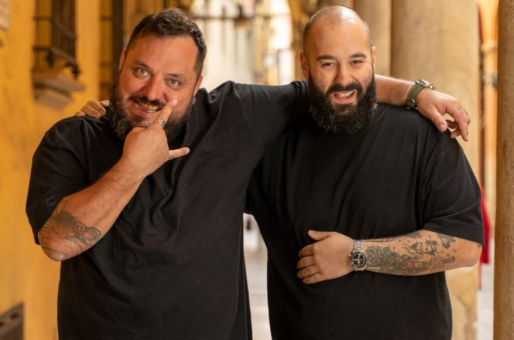 Dario Picchiotti e Francesco Tonelli, uno in cucin