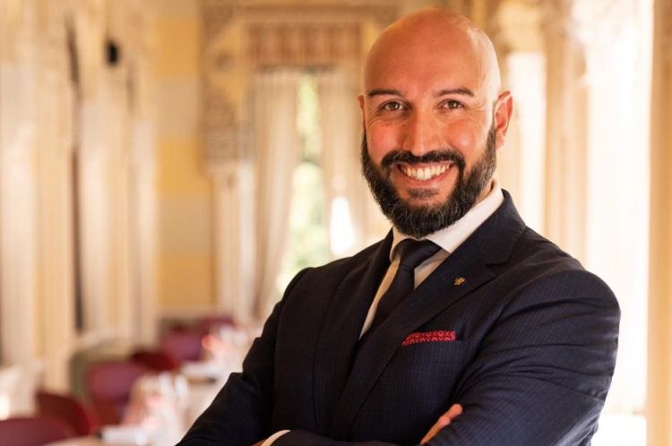 Massimo Raugi: tra i traguardi raggiunti, il riconoscimento come miglior maître per la Guida l'Espresso 2019

