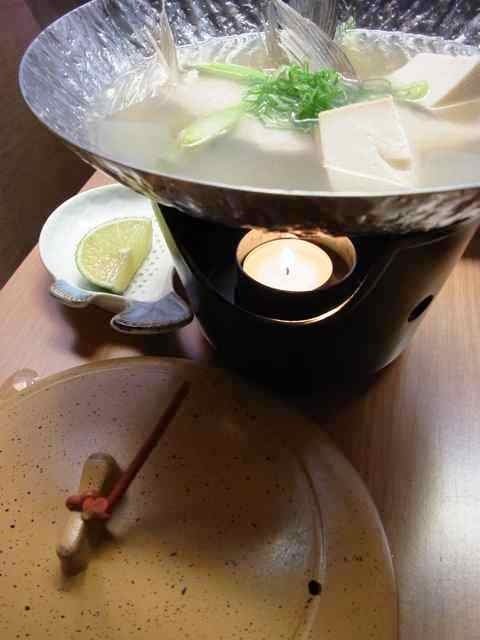 Osumashi, brodo trasparente di pesce bianco, alternativo alla zuppa di miso