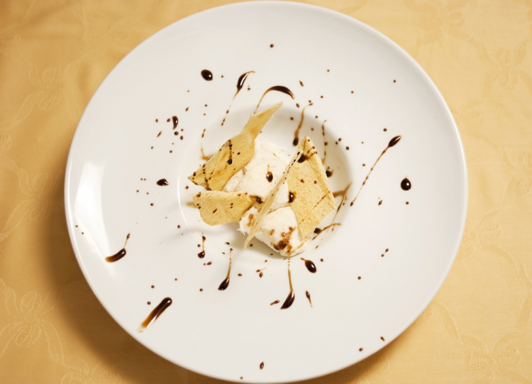 Pane Carasau, Grana Padano, Aceto Balsamico di Modena