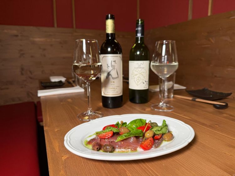 Il tonno lavorato al momento dallo chef Nakai