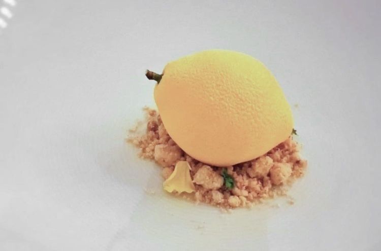 "Limone" con ganache al lime e mango
