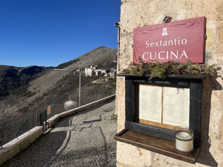 L'ingresso del ristorante
