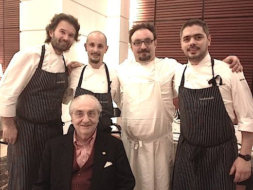 Dining with the Maestro. This is what happened during Identità Golose in Milan, in February 2013, when Carlo Cracco, to the left, invited two more pupils of Gualtiero Marchesi, Enrico Crippa and Paolo Lopriore. To the right, Matteo Baronetto who a few months later left Cracco’s restaurant to become chef at Cambio in Torino
