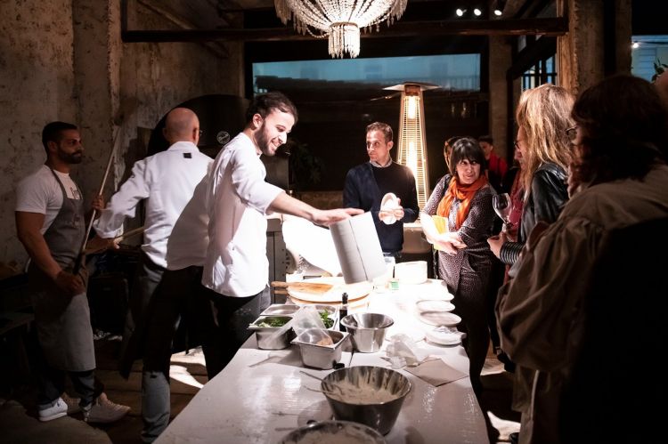 A dare una mano a Franco Pepe, il pastry chef/pizzaiolo di Identità Goilose Milano, Gabriele Tangari
