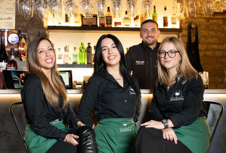 Sorrisi alla Vineria della Croce
