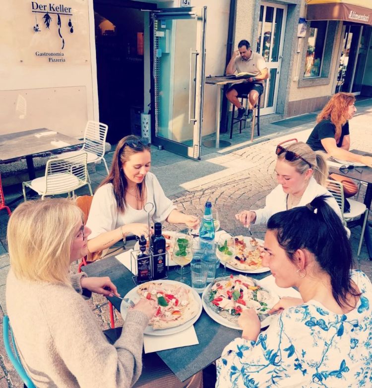 Convivialità nel dehors di Der Keller