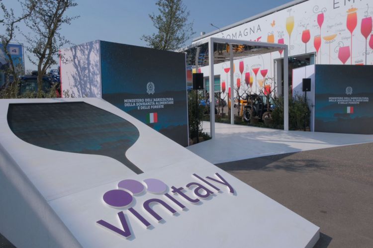Vinitaly 2026 si svolgerà dal 12 al 15 aprile a V