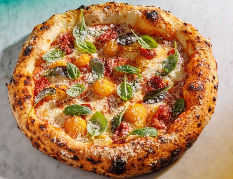 Super provola e pepe, pizza signature di Seu Pizza Illuminati
