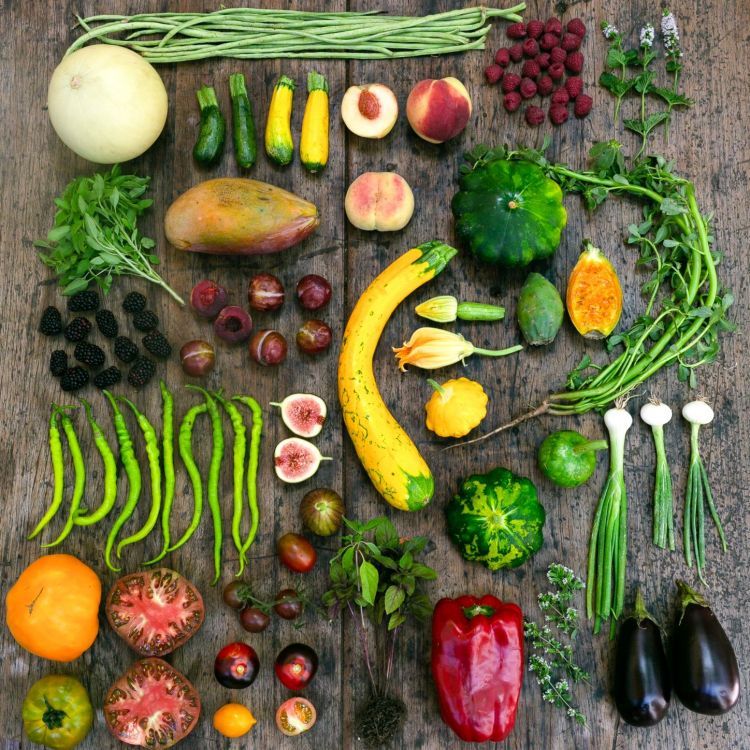 L'estate sulla tavola e nella cucina di El Preferido
