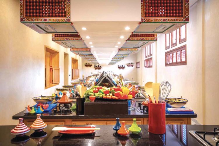 Nel Musée des arts culinaires, in un'area attrezzata si partecipa alle cooking class di cucina marocchina
