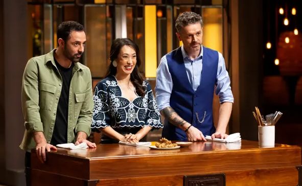 Zonfrillo sul set di Masterchef Australia con i suoi colleghi giudici
