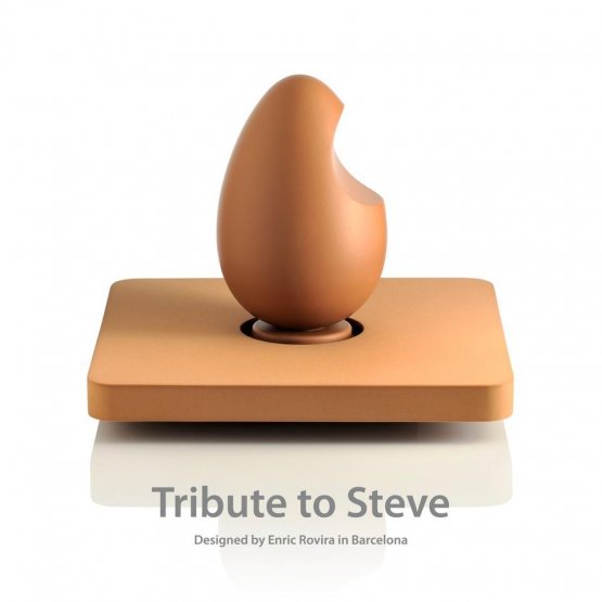 L'uovo morsicato, il tributo di Rovira a Steve Jobs