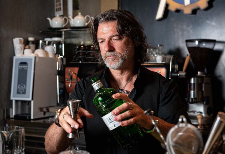 Alessandro Mastrofini, bar manager