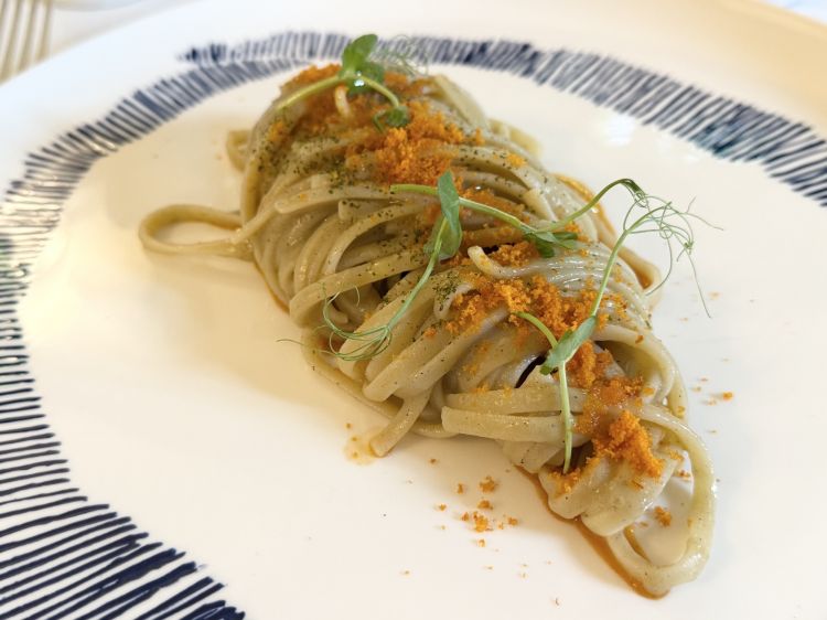Linguina, ricci, cipollotto arrostito, 'nduja