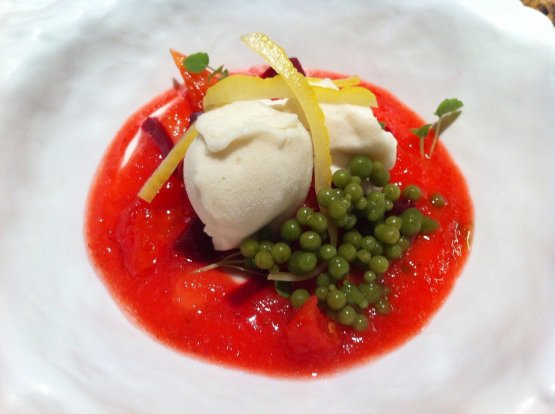 Fragola, pomodoro e basilico: un dessert spettacolare e buonissimo