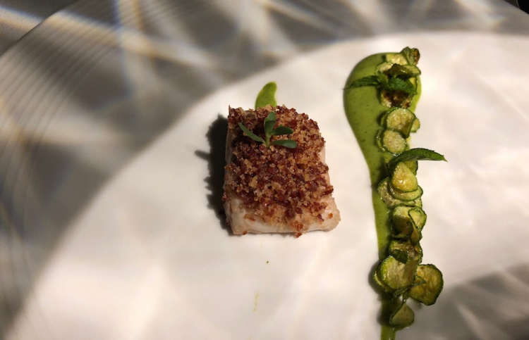Ricciola, culatello disidratato, crema di zucchine e zucchine alla scapece