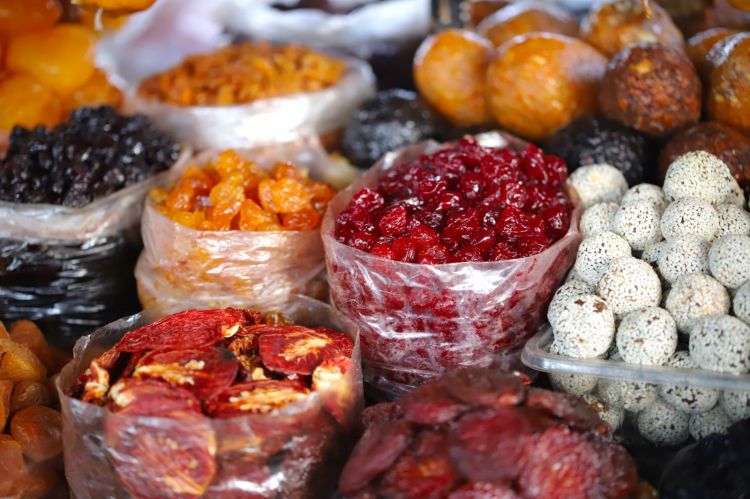 Various dehydrated fruits sold at Gum Market, the 