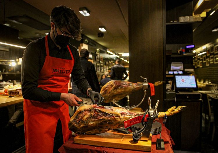 Alla Griglia di Varrone non mancano ovviamente gli insuperabili jamon di Joselito
