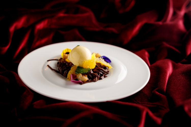 Tagliolino al cacao, castagne e fiori d’arancio. Foto di Andrea di Lorenzo
