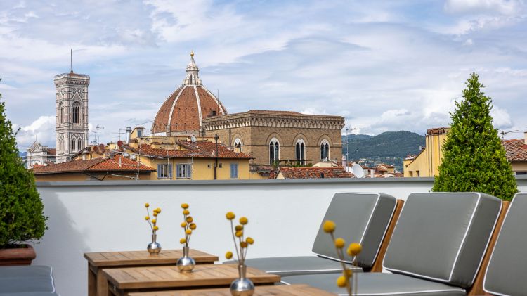 La terrazza del 701 Rooftop Bar della Lungarno Col