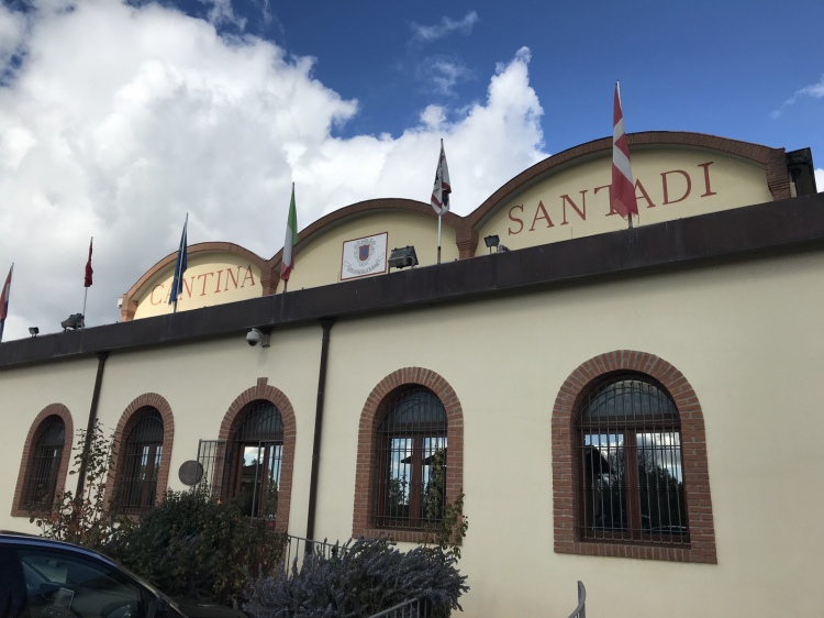 L'esterno della Cantina di Santadi
