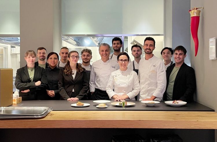 La foto di rito al pass, con Carlotta Aggio e Fort