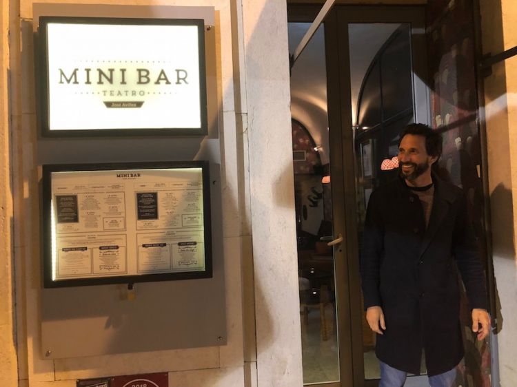 José Avillez in front of Minibar in Lisbon: petiscos (small plates) and cocktails
