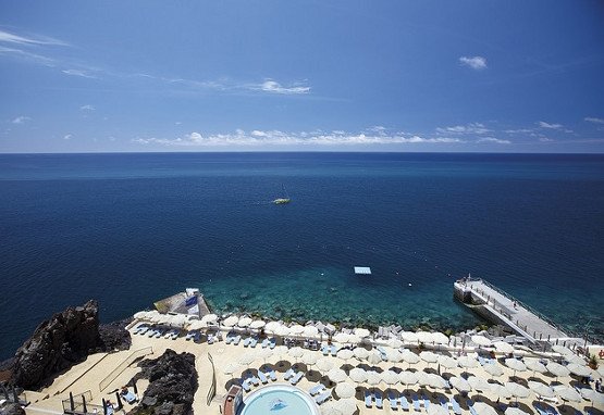 Camera con vista al Cliff Bay di Funchal, isola di