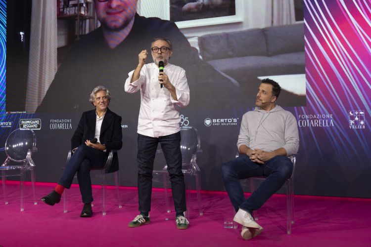 Da sinistra, Giorgio Locatelli, Massimo Bottura e Brian McGinn
