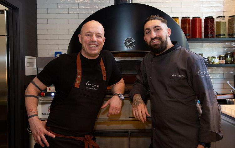 Roberto Conti e il suo pizzaiolo Michele Botta, da