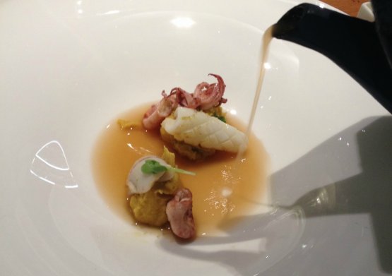 Rosemary’s Ceci: chickpea cream with curry, served with calamari with rosemary extract and intense calamari stock, a beautiful dish by Viviana Varese. It will be possible to taste it during the Festival. (photo by Passera)
