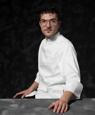 Giovanni Lorusso, chef of Lampare al Fortino in Trani, in the portrait of Francesca Moscheni