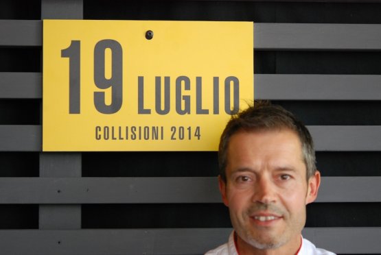 Massimo Giovannini, pizzaiolo e titolare della pizzeria L'Apogeo a Pietrasanta in Versilia ritratto nello stand di Molino Quaglia a Collisioni Barolo