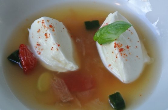 La Caprese tiepida, liquida e affumicata di France