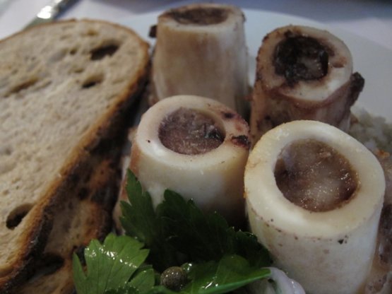 Gli ossobuchi arrosto con insalata di prezzemolo del St. John, il ristorante dello chef Fergus Henderson