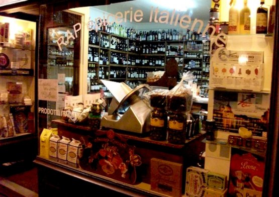 La vetrina di RAP, l'épicerie italienne di Alessa