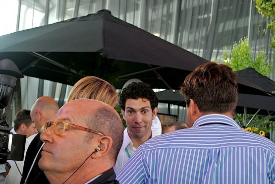 Un ritratto del brasiliano Rodrigo Oliveira tra la folla della conferenza venerdì 14 novembre 2014 a Hobart, la capitale della Tasmania