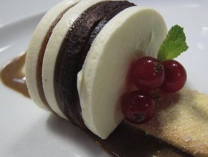 Il Tiramisù di Antonio Cuomo, chef del Settecento Hotel di Bergamo, piatto finalista della prima edizione del Premio 2011