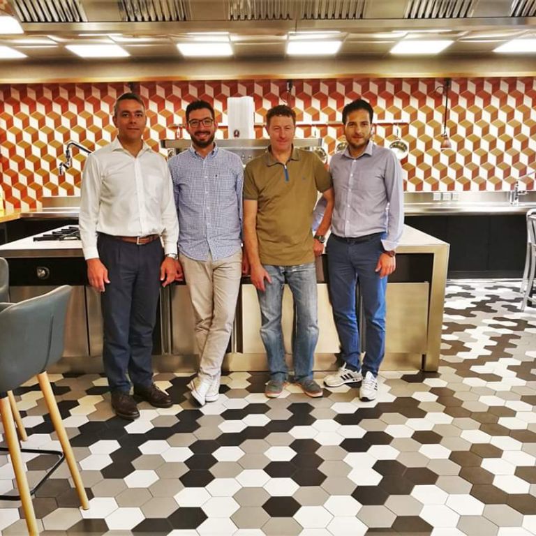 Lo chef Antonio Biafora in azienda, assieme a Enrico Berto