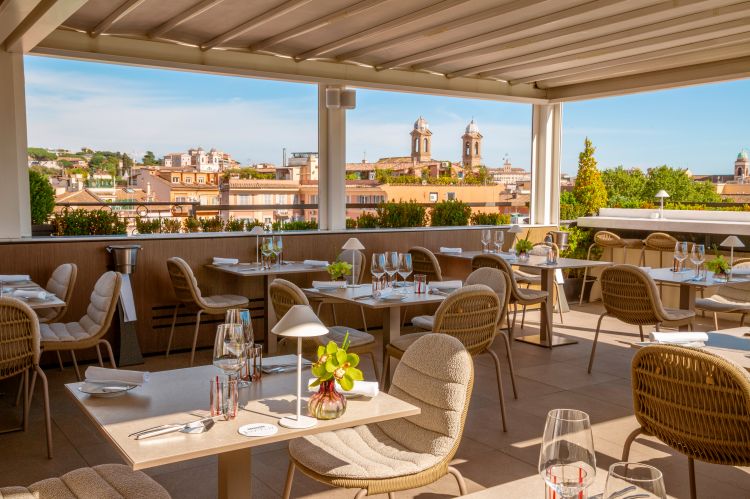 La terrazza di Acquaroof a Roma, uno dei tre 