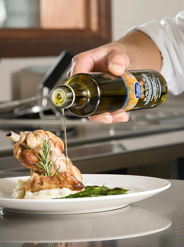 L'agnello condito con l'olio maison
