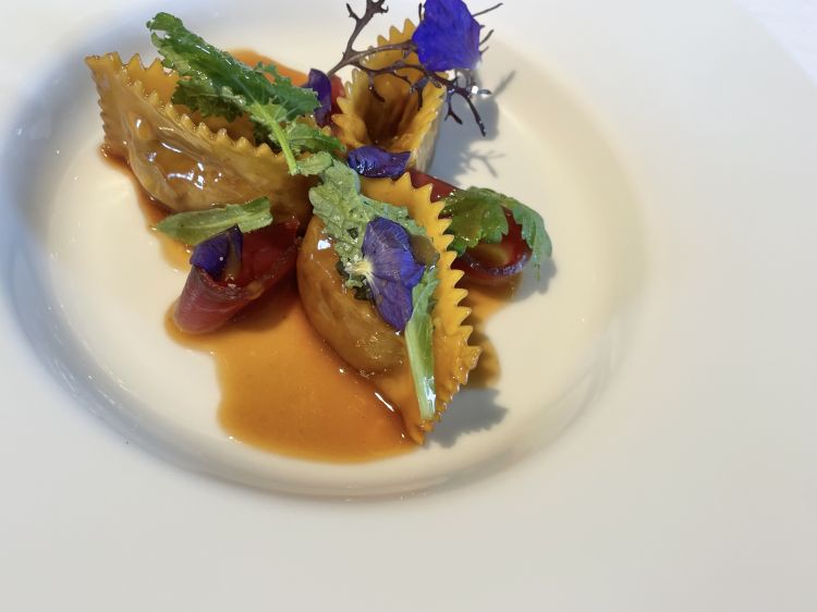 Pasta di corte in fiore e arancia