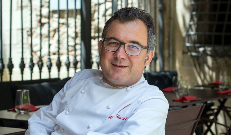 Albert Raurich, chef del ristorante Dos Palillos