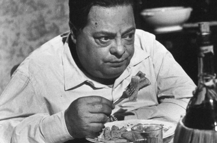 Aldo Fabrizi e i rigatoni