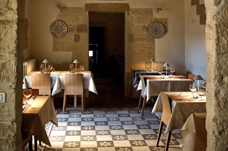 La sala interna di Ama
