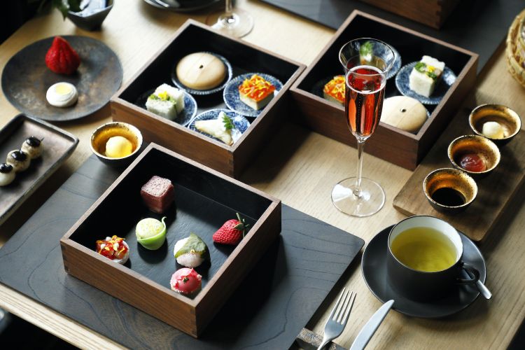 Il Japanese Afternoon Tea curato dal pasticcere di Aman Kyoto, a base di materie prime della tradizione giapponese
