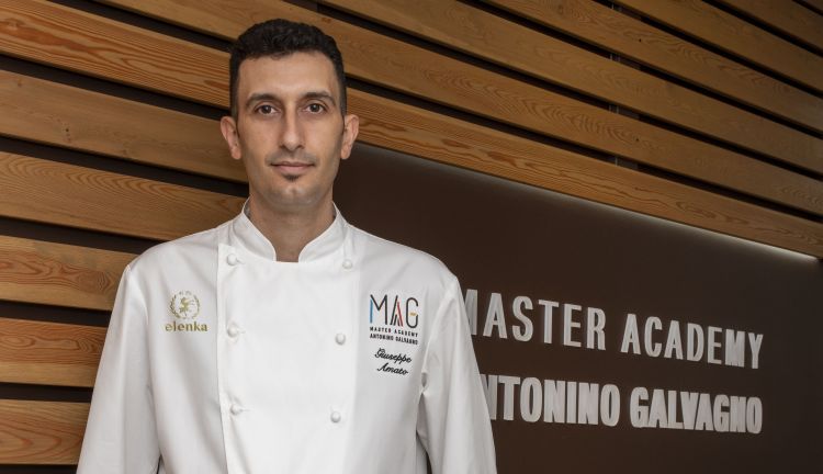 Giuseppe Amato è stato per 17 anni pastry chef al ristorante La Pergola di Roma. Oggi è direttore di MAG - Master Academy Antonino Galvagno di Palermo
